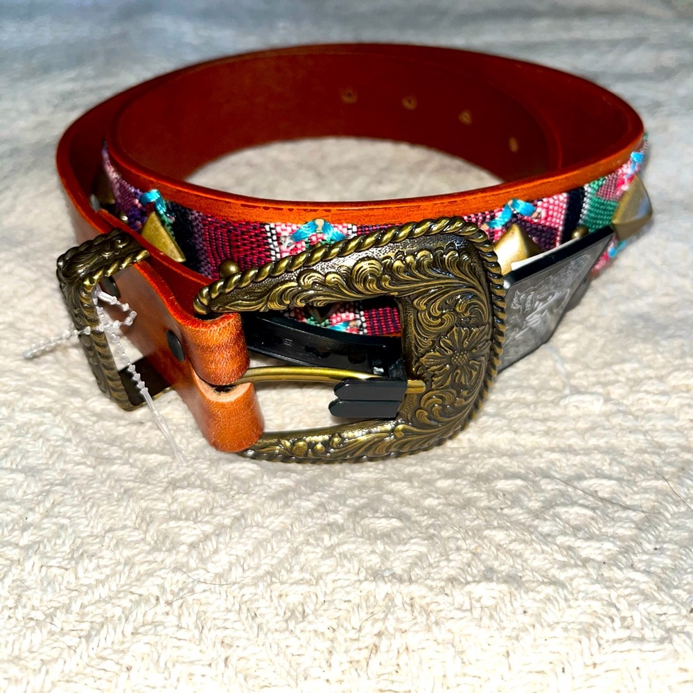 NWT Angel Ranch Leather Tribal Print Belt with Copper Studs